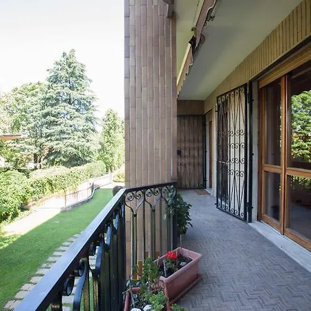 Bellini Halldis Apartment Monza